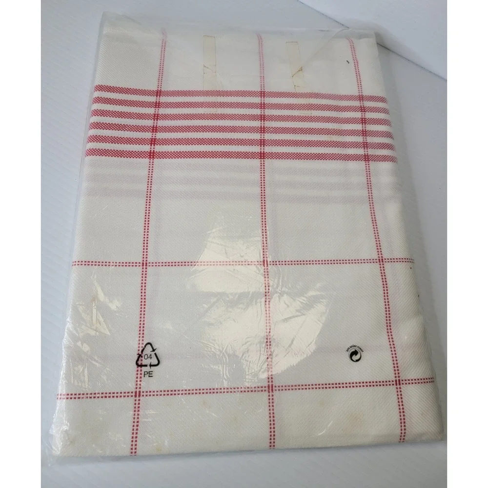 Williams Sonoma White & Red 100% Cotton 70